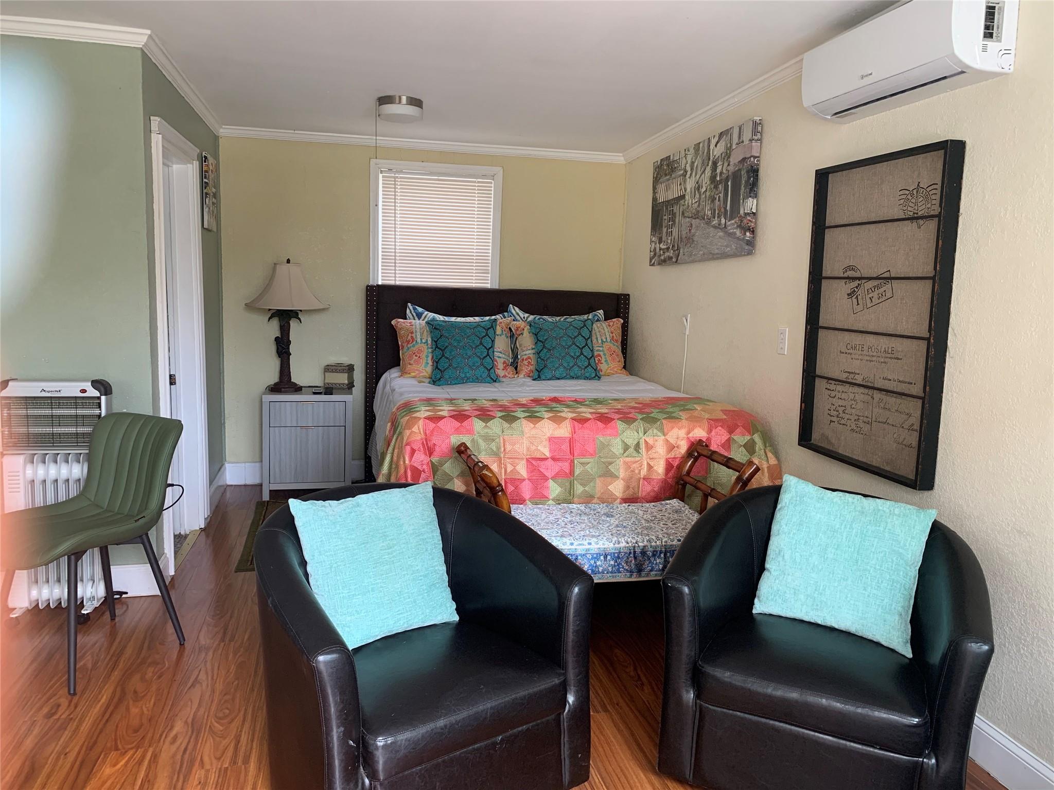 COLLEGE PARK - Residential