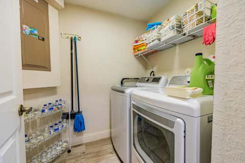Tiny photo for 801 SE 5th Terrace, Pompano Beach, FL 33060 (MLS # B26036513)