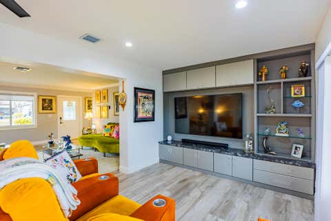 Tiny photo for 801 SE 5th Terrace, Pompano Beach, FL 33060 (MLS # B26036513)