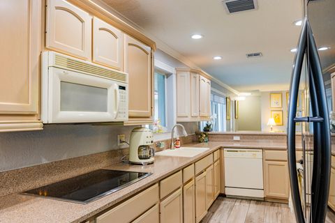 Tiny photo for 801 SE 5th Terrace, Pompano Beach, FL 33060 (MLS # B26036513)