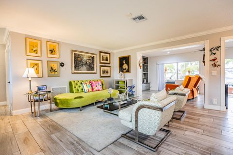 Tiny photo for 801 SE 5th Terrace, Pompano Beach, FL 33060 (MLS # B26036513)