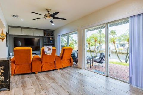 Tiny photo for 801 SE 5th Terrace, Pompano Beach, FL 33060 (MLS # B26036513)