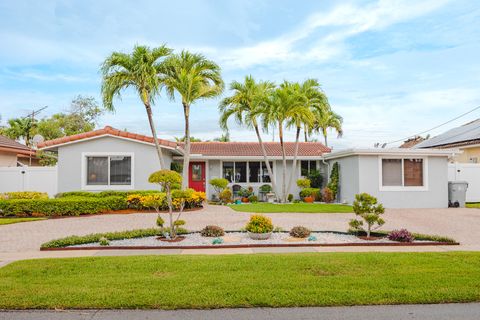 Tiny photo for 801 SE 5th Terrace, Pompano Beach, FL 33060 (MLS # B26036513)