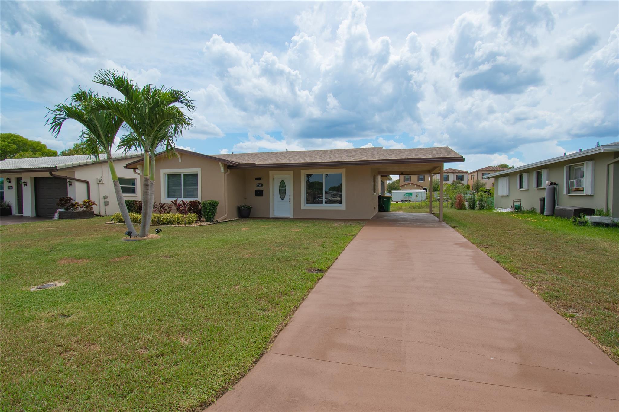5501 NW 50th Ave