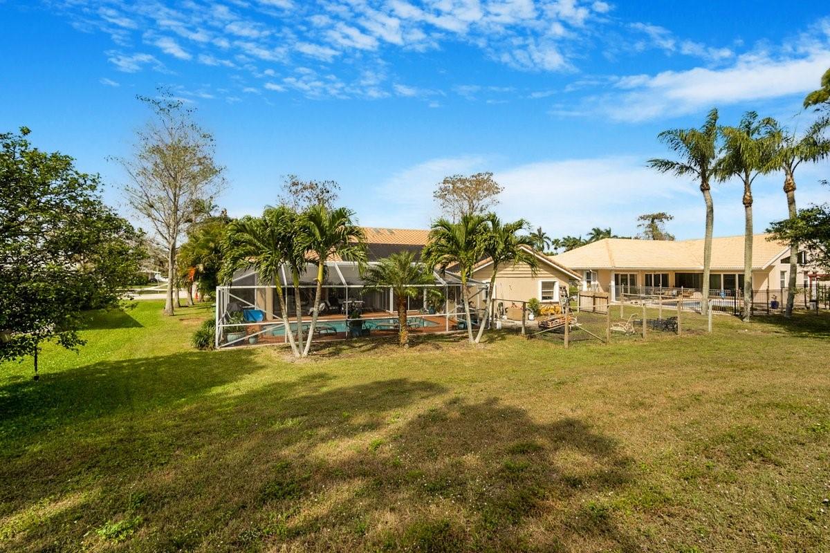 GREENVIEW SHORES 2 OF WEL - Residential