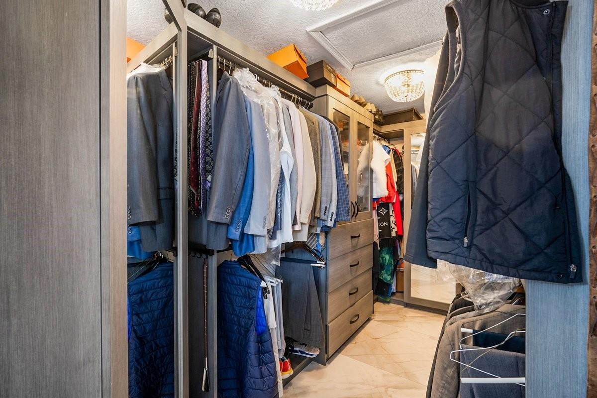 GREENVIEW SHORES 2 OF WEL - Residential