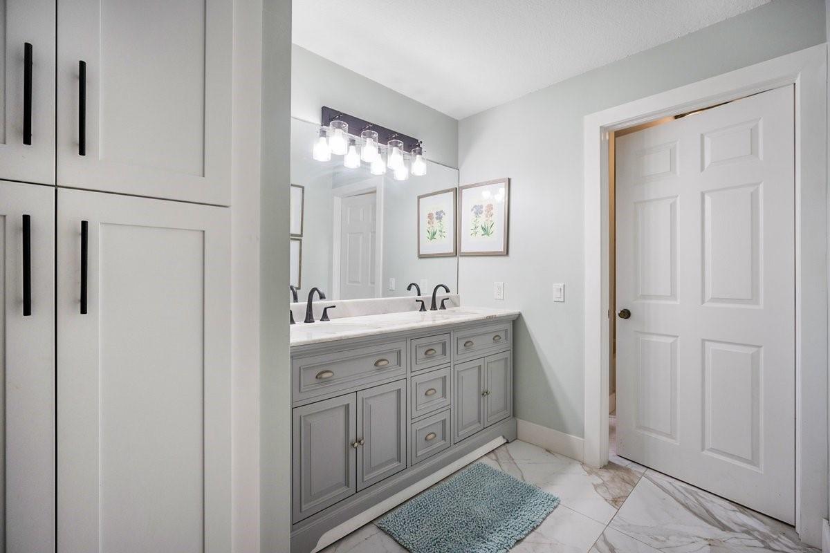 GREENVIEW SHORES 2 OF WEL - Residential