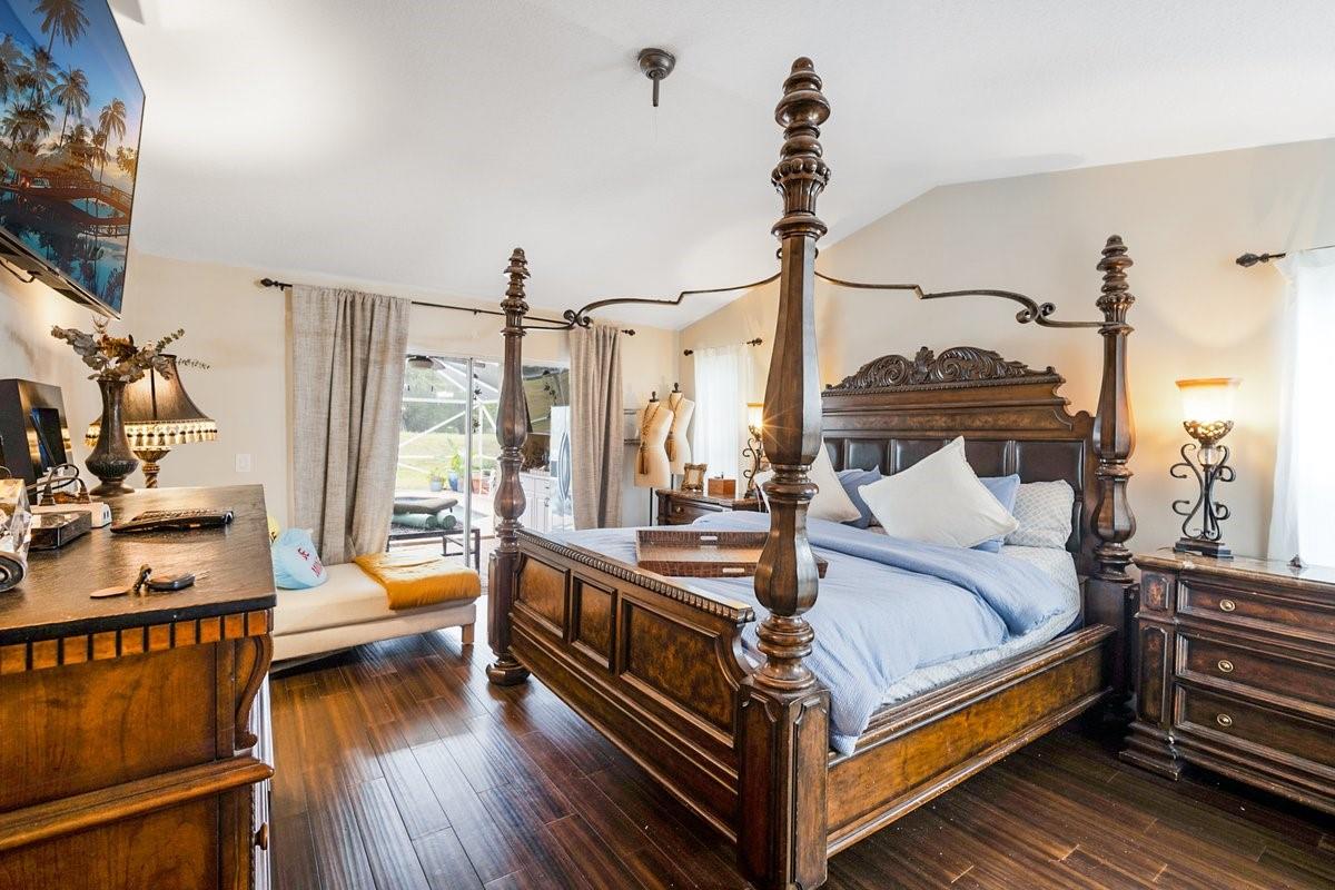 GREENVIEW SHORES 2 OF WEL - Residential