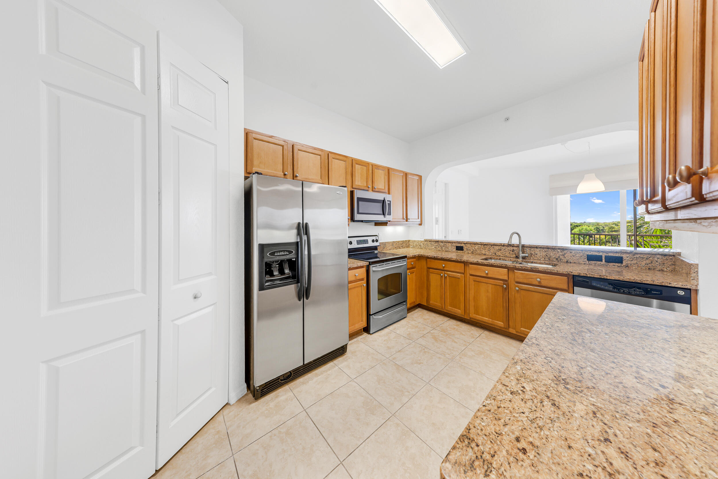 3600 Oaks Clubhouse Drive 501