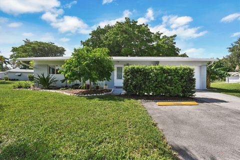 2512 SW Natura Blvd Deerfield Beach FL 33441