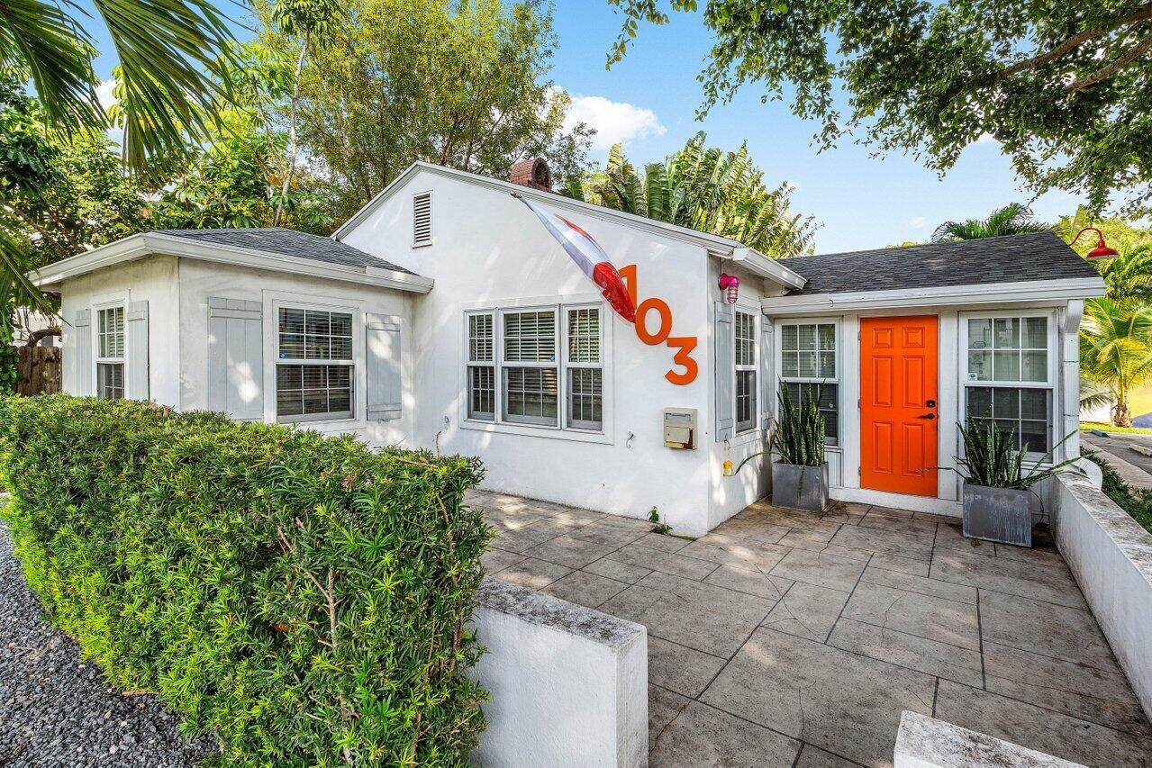 103 NE 4th Street
