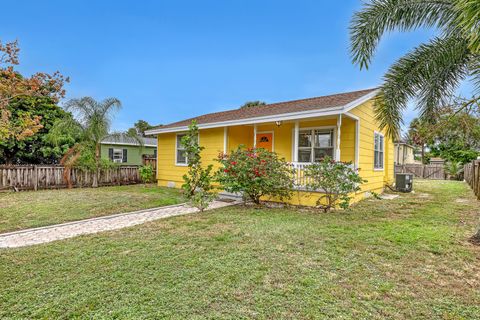 A home in Lake Worth Beach