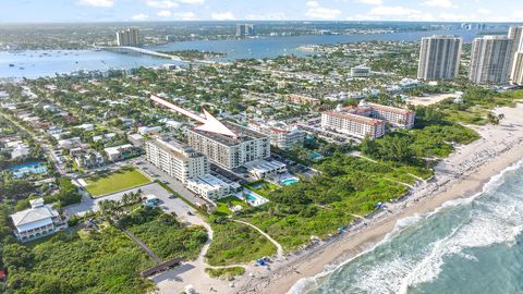 A home in Palm Beach Shores