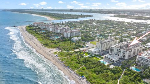 A home in Palm Beach Shores