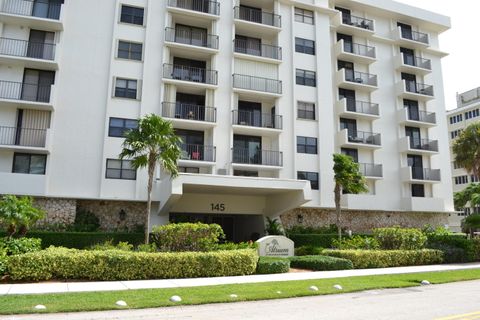 A home in Palm Beach Shores