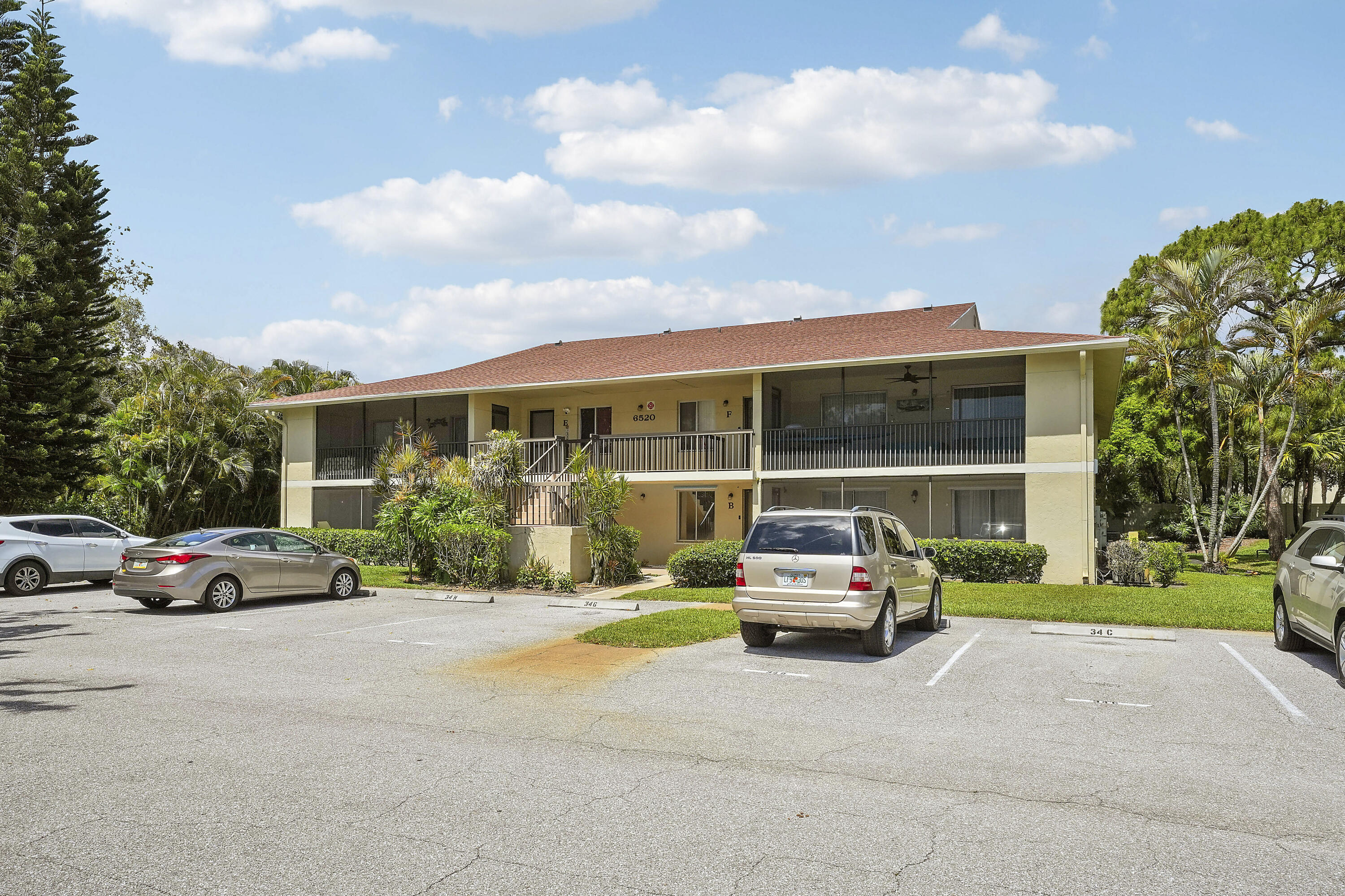 Chasewood Condo North - Residential