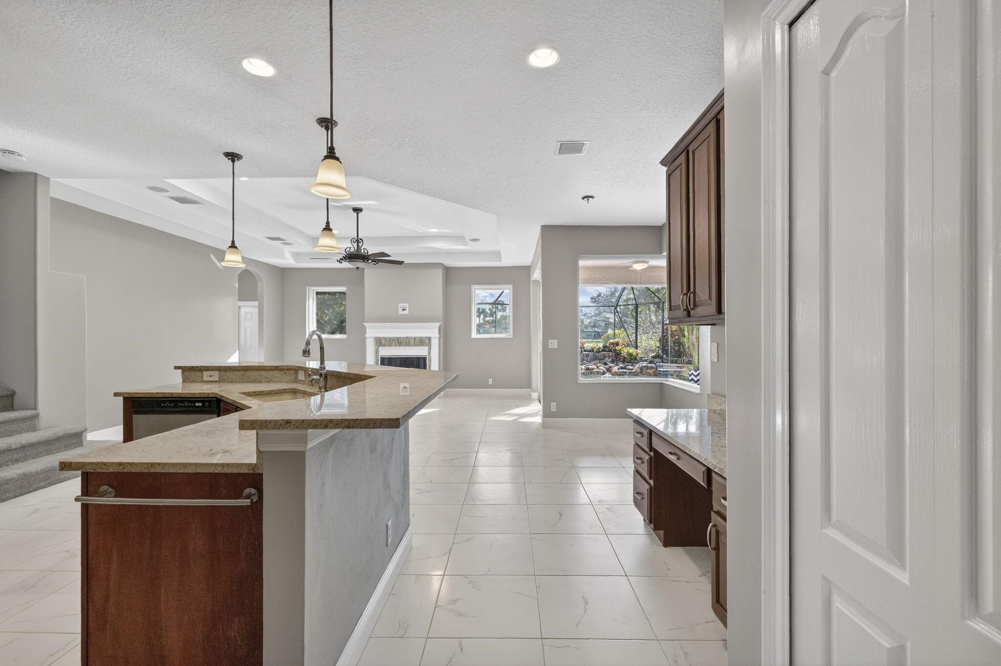 ABERDEEN 24 - Residential