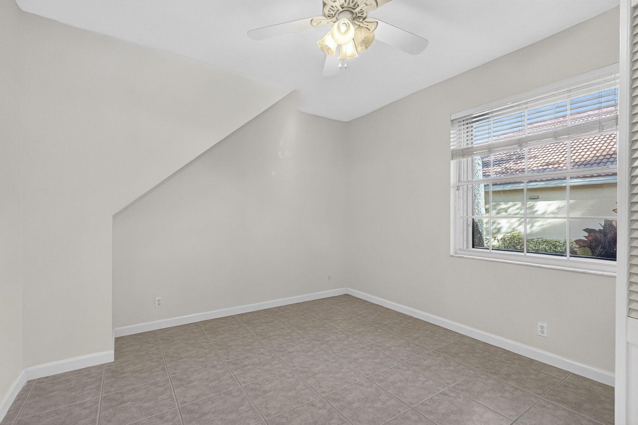 ABERDEEN 24 - Residential