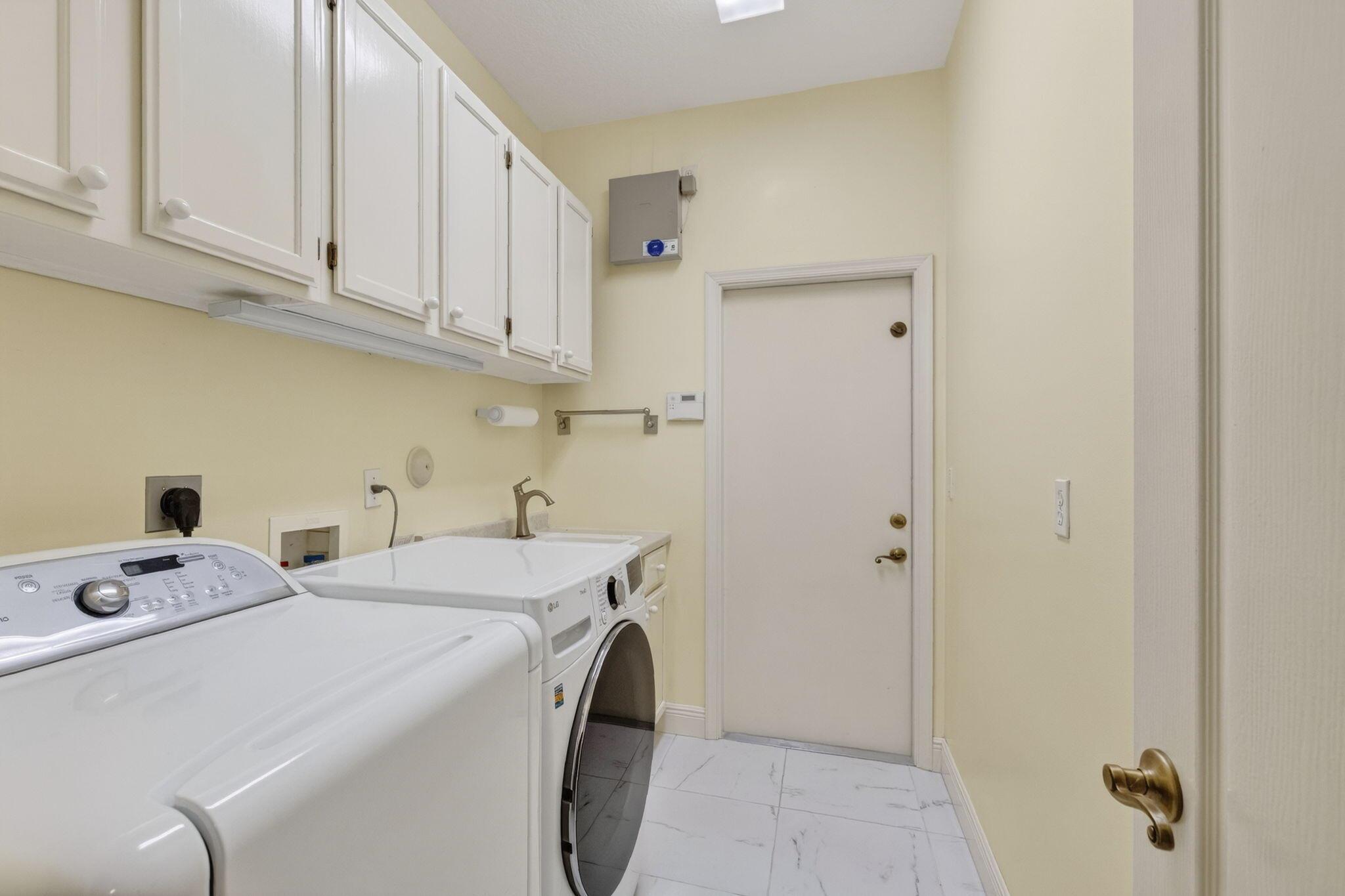 ABERDEEN 24 - Residential