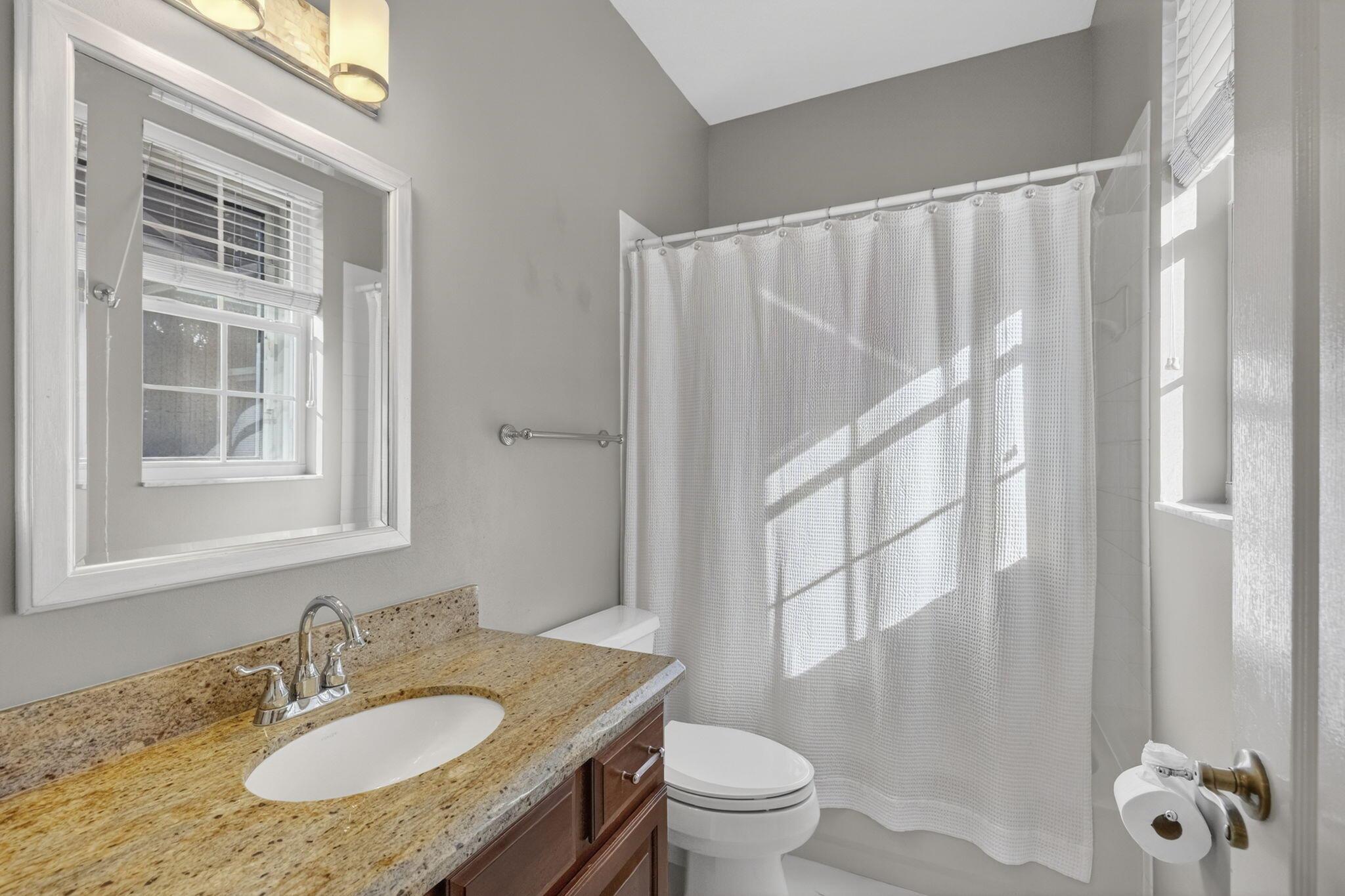 ABERDEEN 24 - Residential