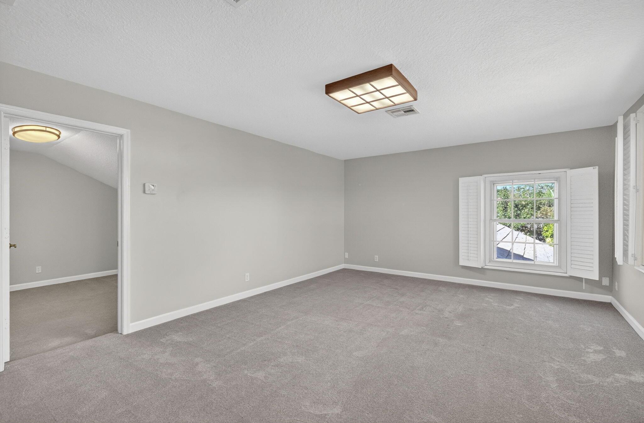 ABERDEEN 24 - Residential