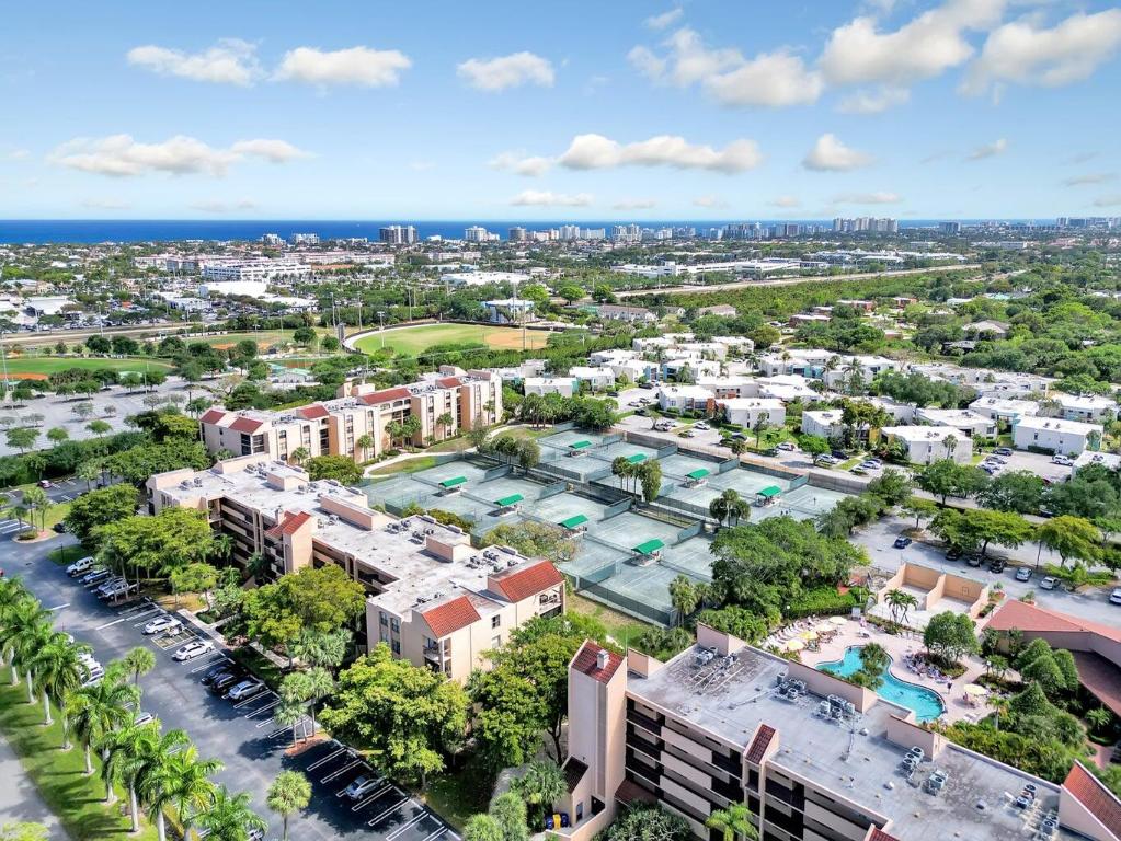 LAVERS DELRAY RACQUET CLUB CONDO - Residential Lease