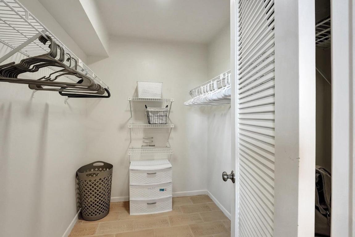 LAVERS DELRAY RACQUET CLUB CONDO - Residential Lease