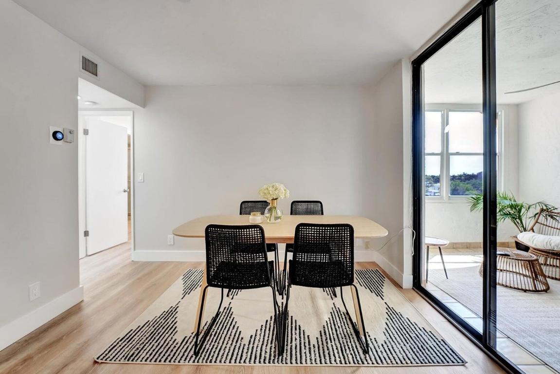 LAVERS DELRAY RACQUET CLUB CONDO - Residential Lease