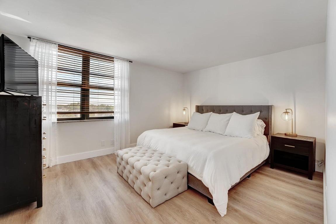 LAVERS DELRAY RACQUET CLUB CONDO - Residential Lease