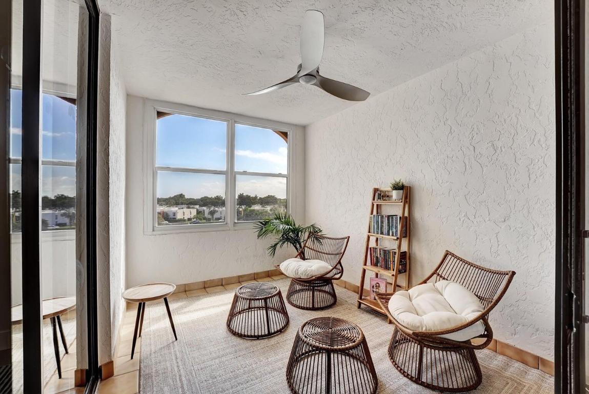 LAVERS DELRAY RACQUET CLUB CONDO - Residential Lease