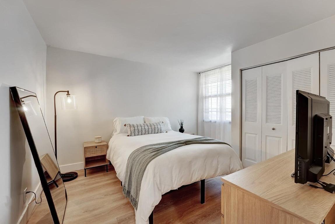 LAVERS DELRAY RACQUET CLUB CONDO - Residential Lease