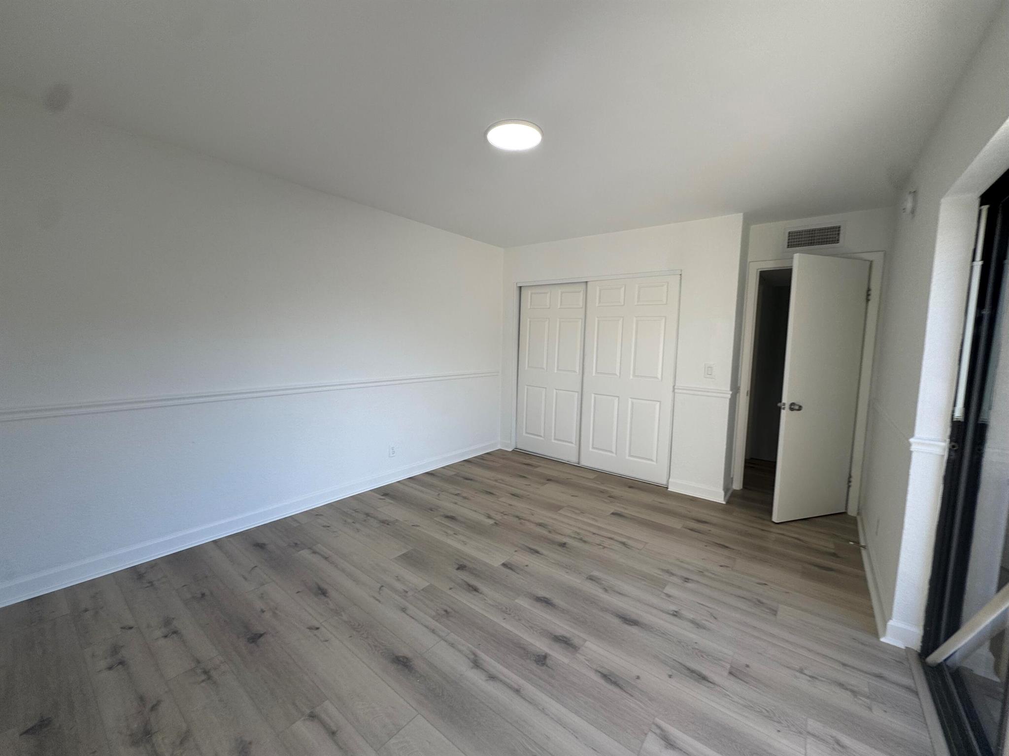 LAKEWOOD OF PALM SPRINGS - Residential Lease