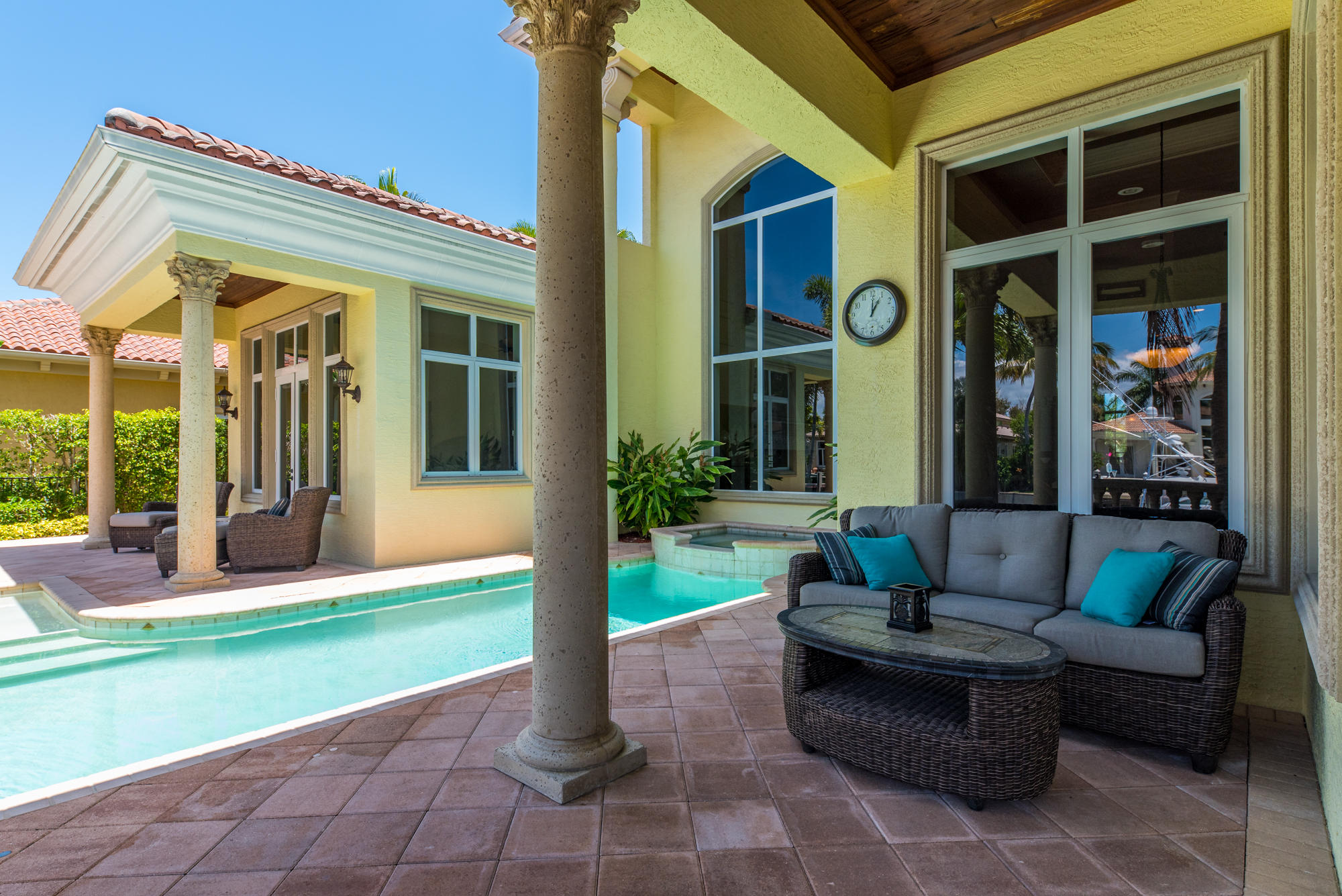 HARBOUR ISLES - Residential