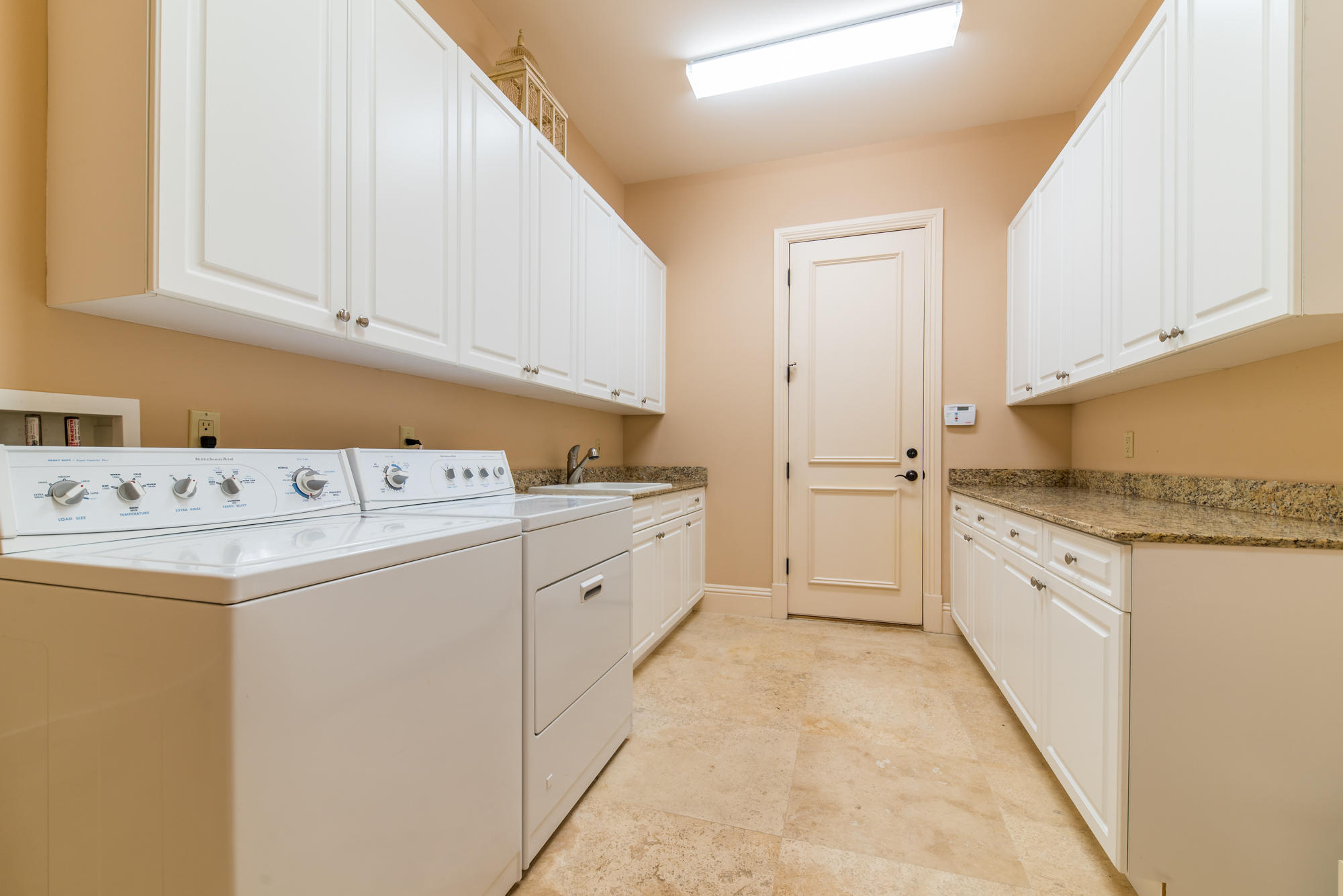 HARBOUR ISLES - Residential