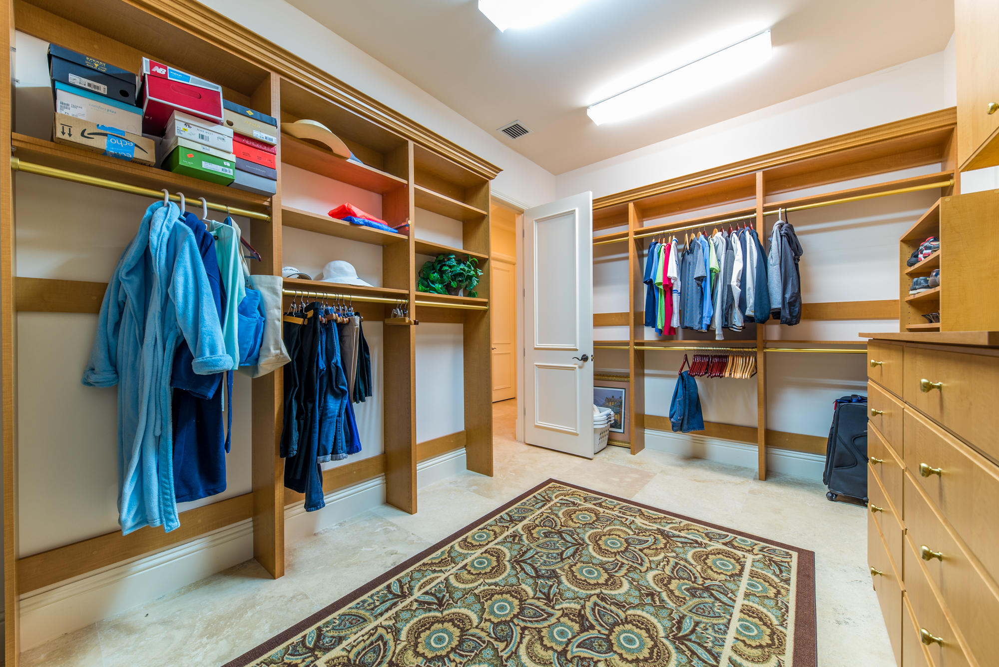 HARBOUR ISLES - Residential