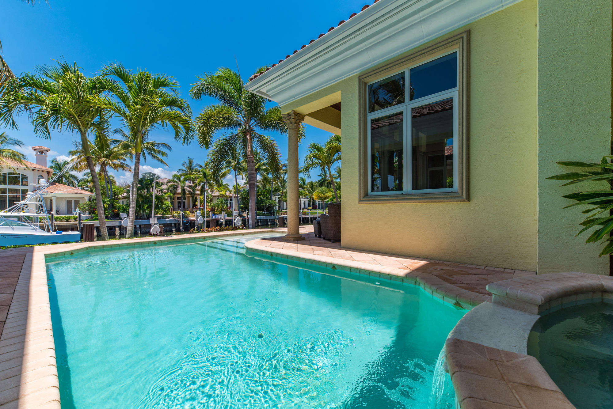 HARBOUR ISLES - Residential