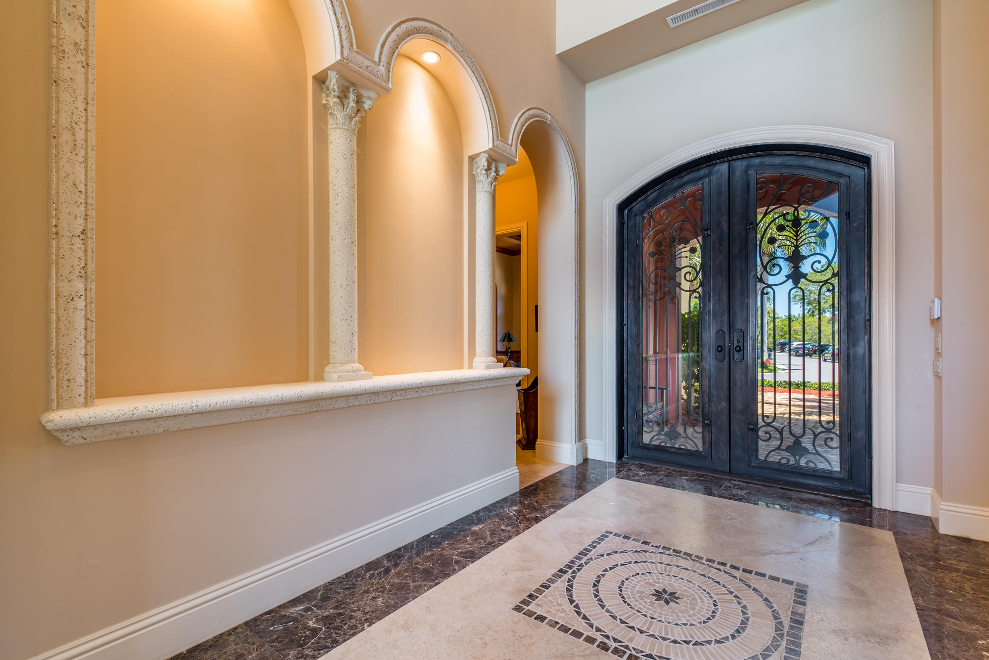 HARBOUR ISLES - Residential