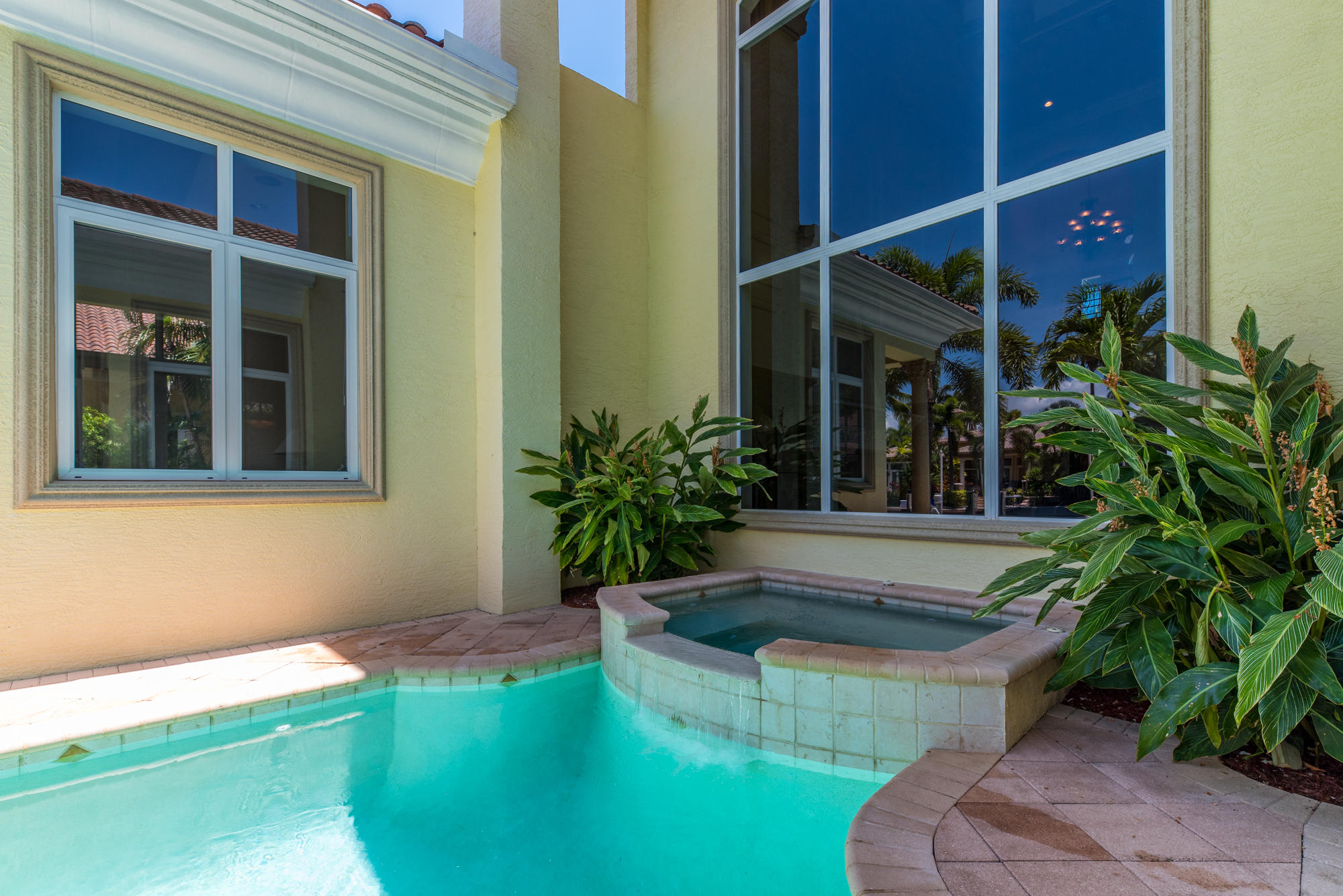 HARBOUR ISLES - Residential