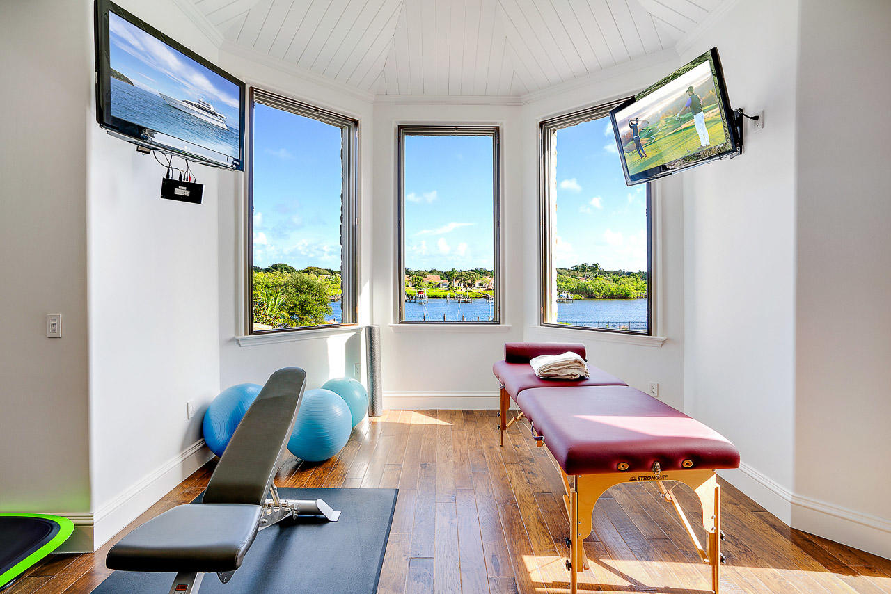 Admirals Cove - Residential