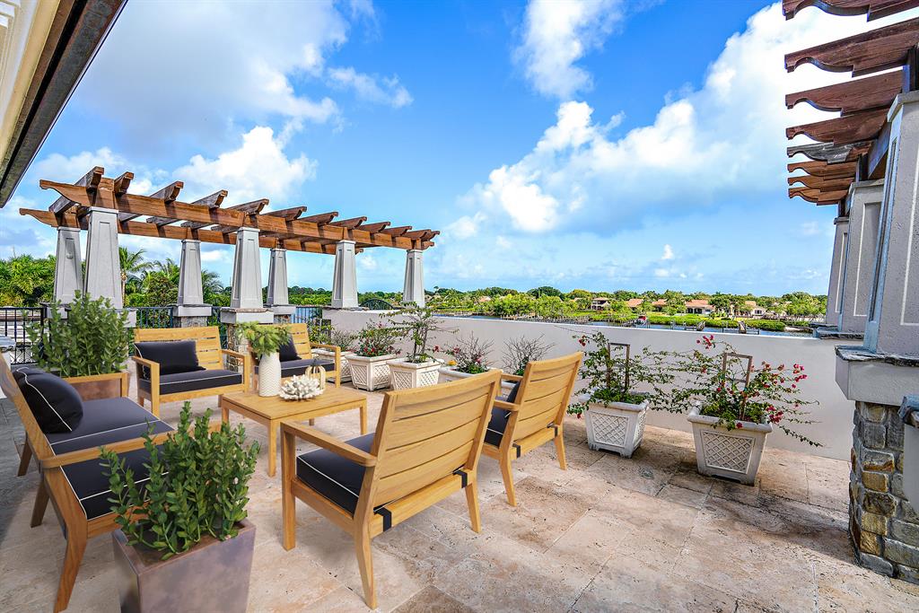 Admirals Cove - Residential