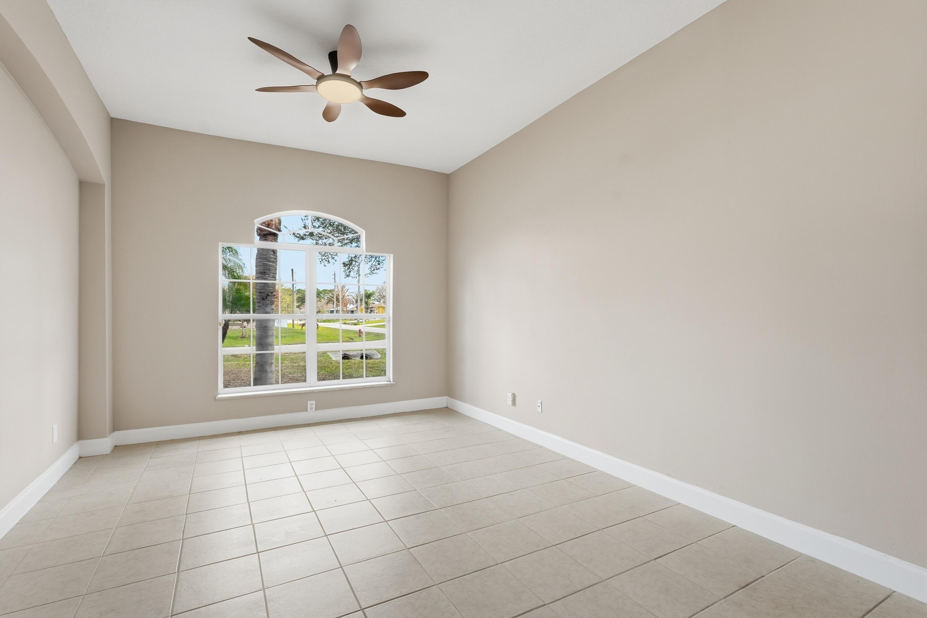 PORT ST LUCIE-SECTION 04 - Residential