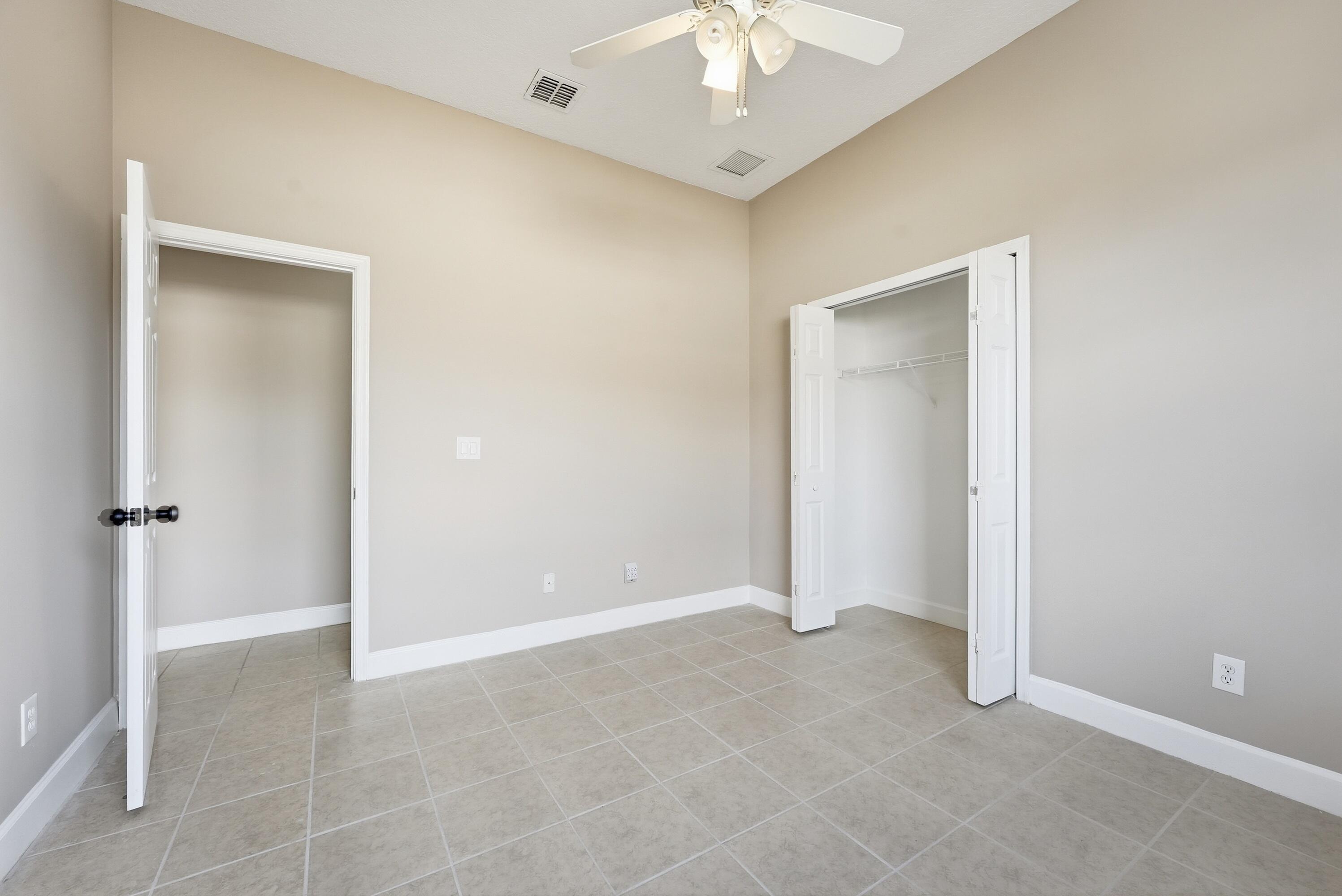 PORT ST LUCIE-SECTION 04 - Residential