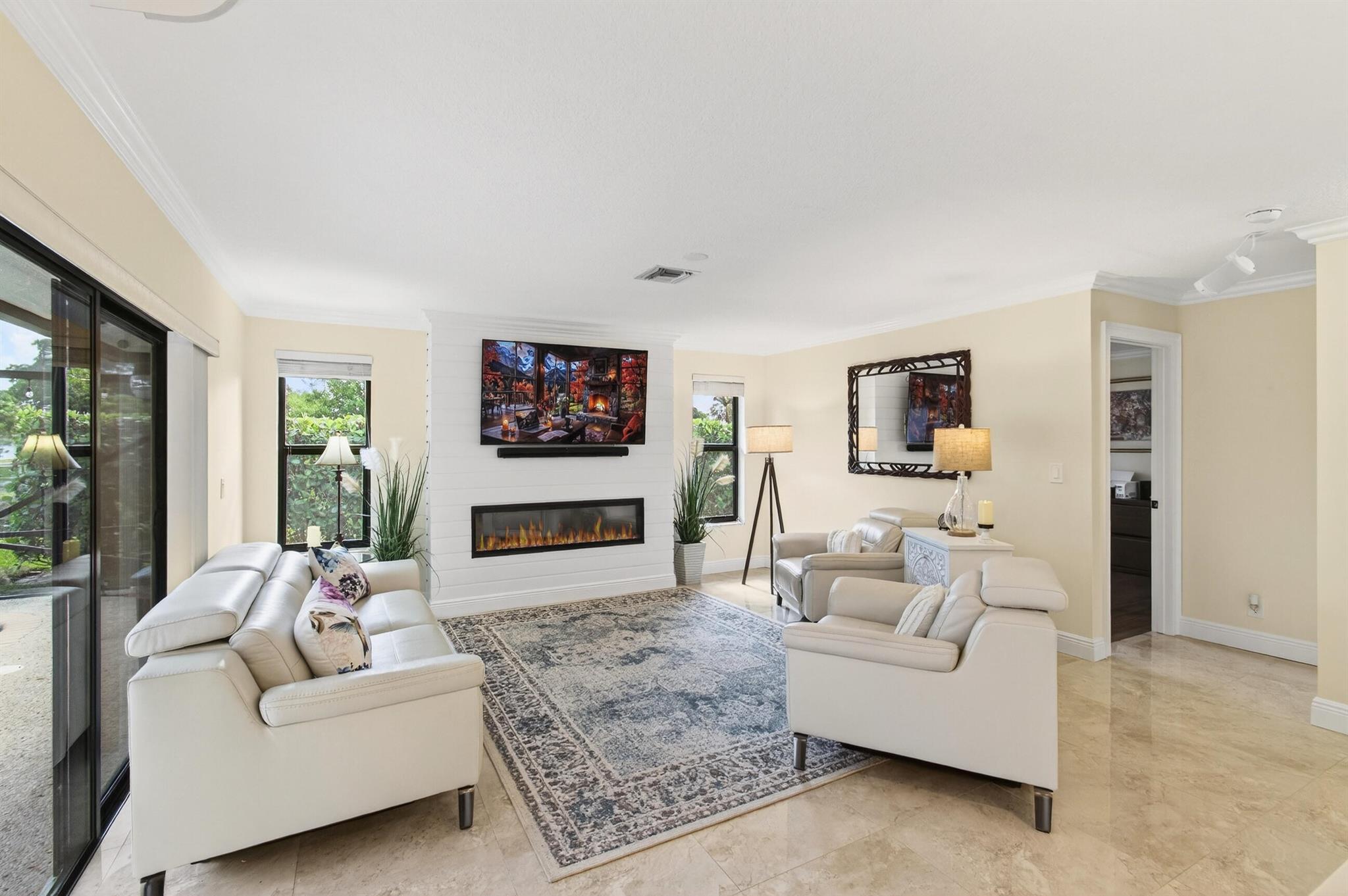 BOCA RIO HEIGHTS 3/ Estat - Residential