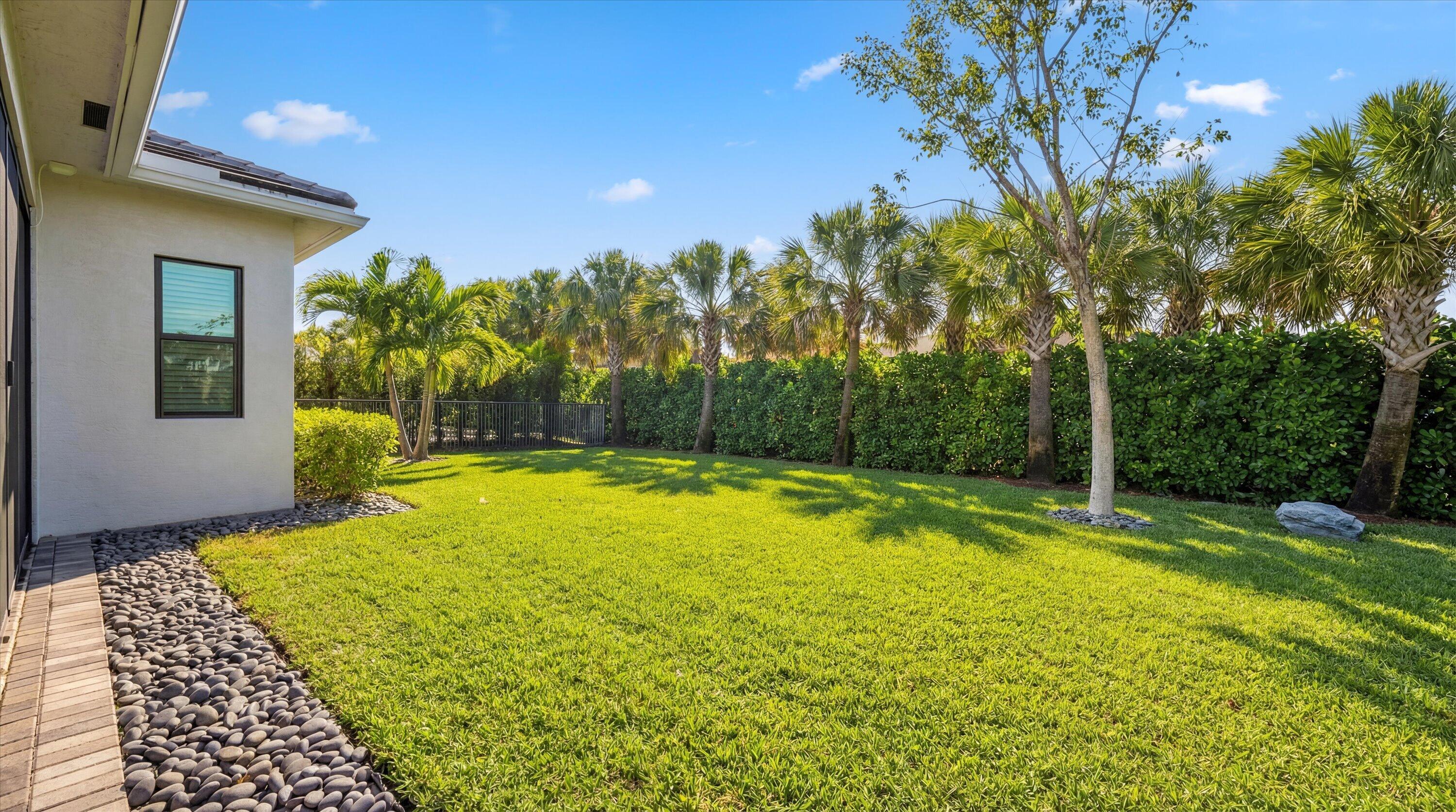 CRESSWIND PALM BEACH - Residential