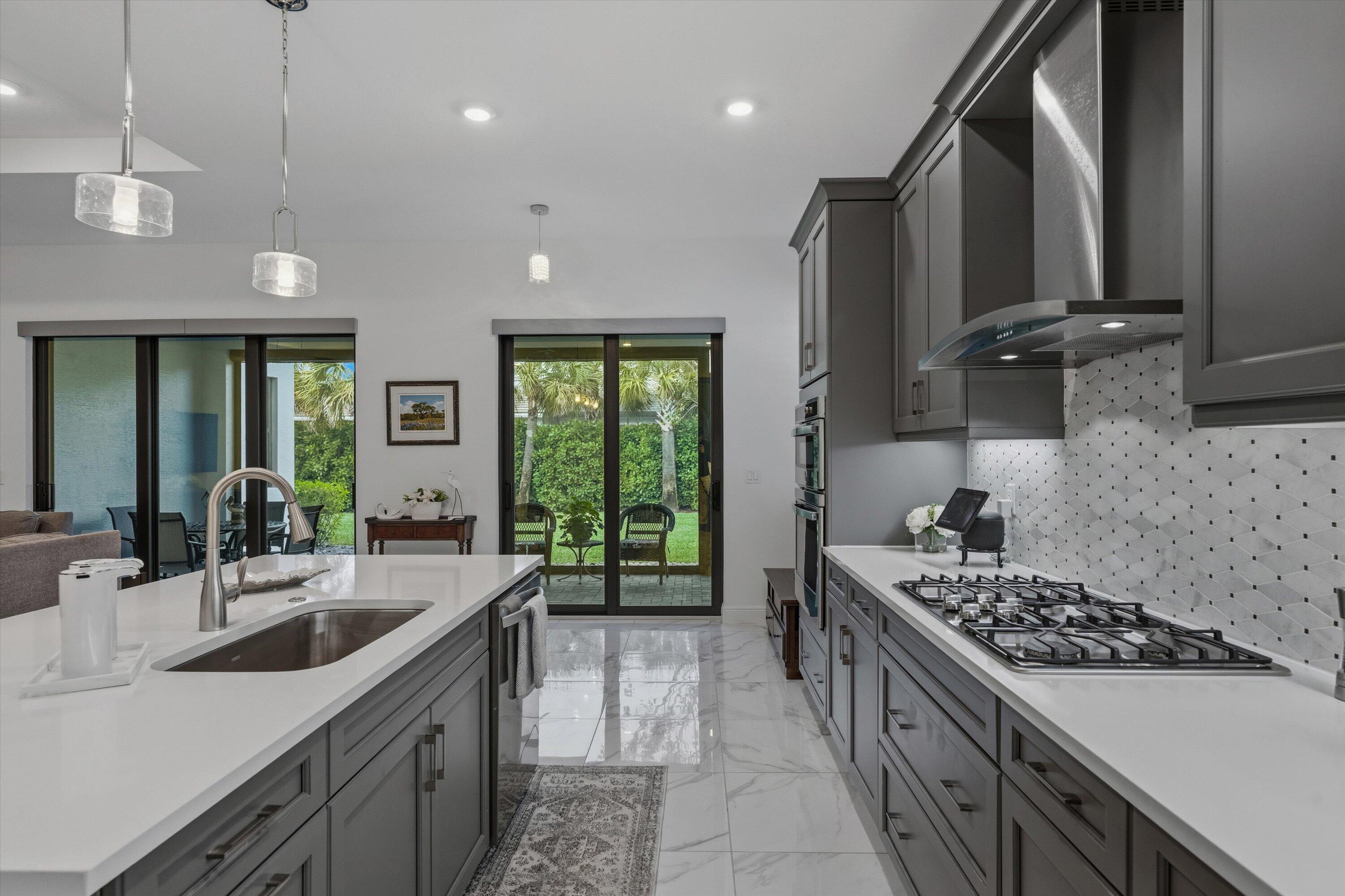 CRESSWIND PALM BEACH - Residential