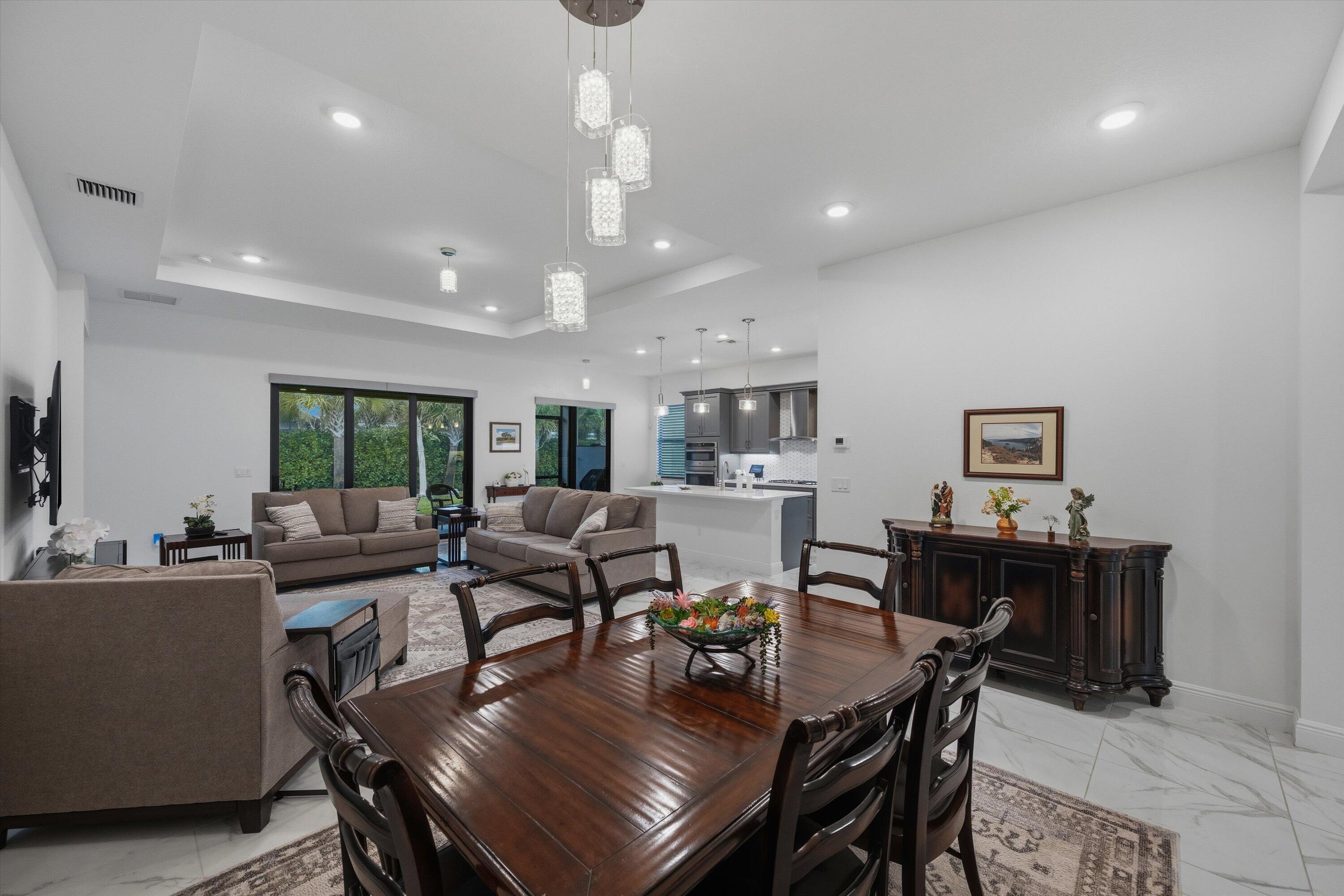 CRESSWIND PALM BEACH - Residential