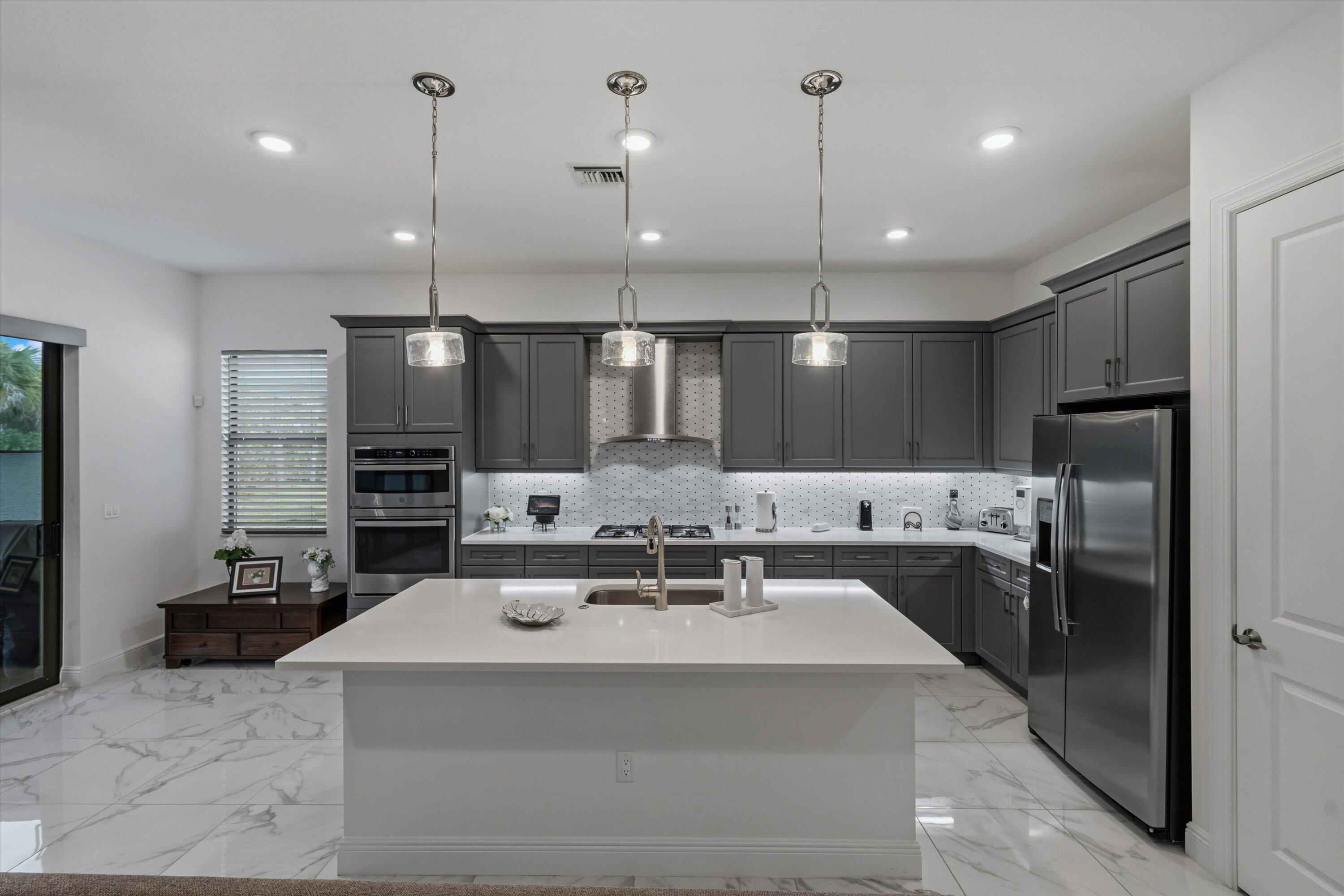 CRESSWIND PALM BEACH - Residential