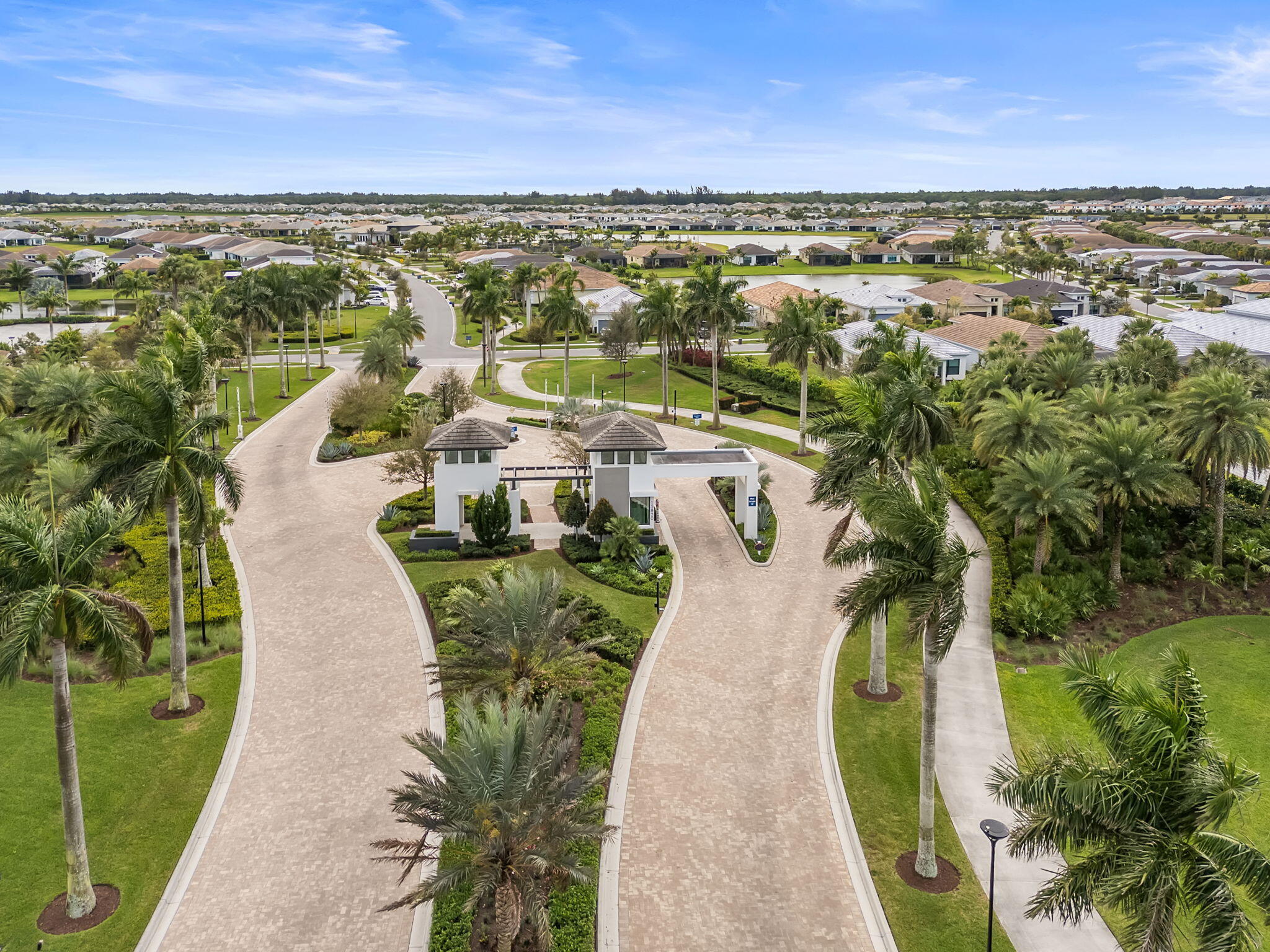 CRESSWIND PALM BEACH - Residential