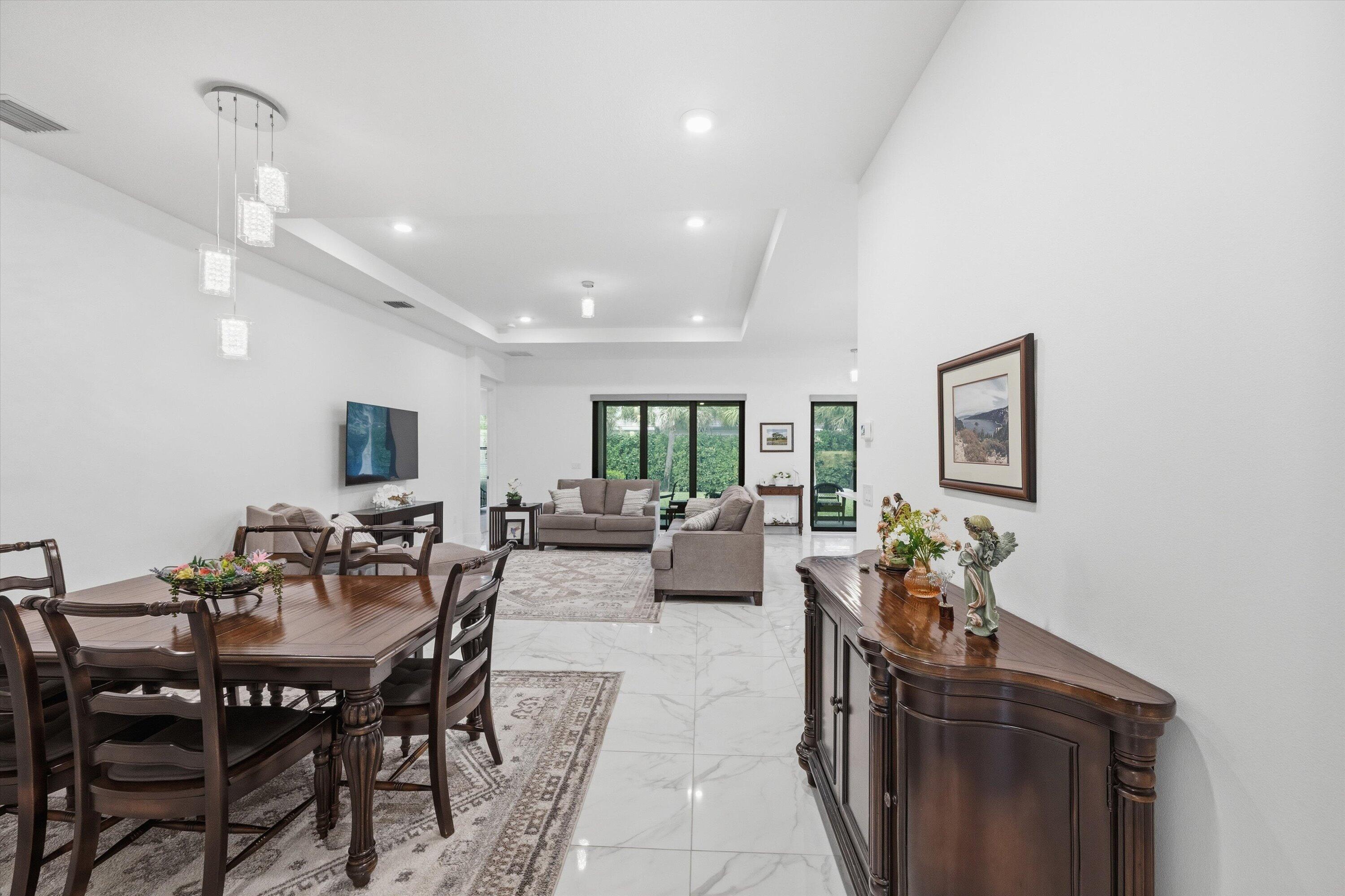 CRESSWIND PALM BEACH - Residential