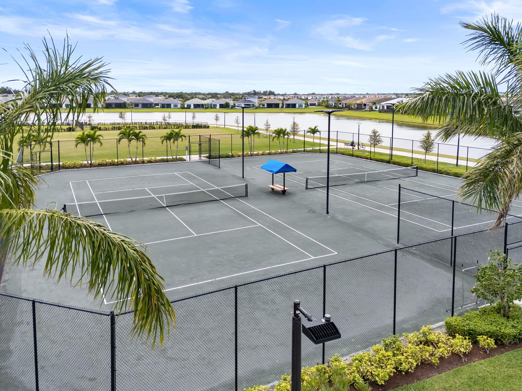 CRESSWIND PALM BEACH - Residential